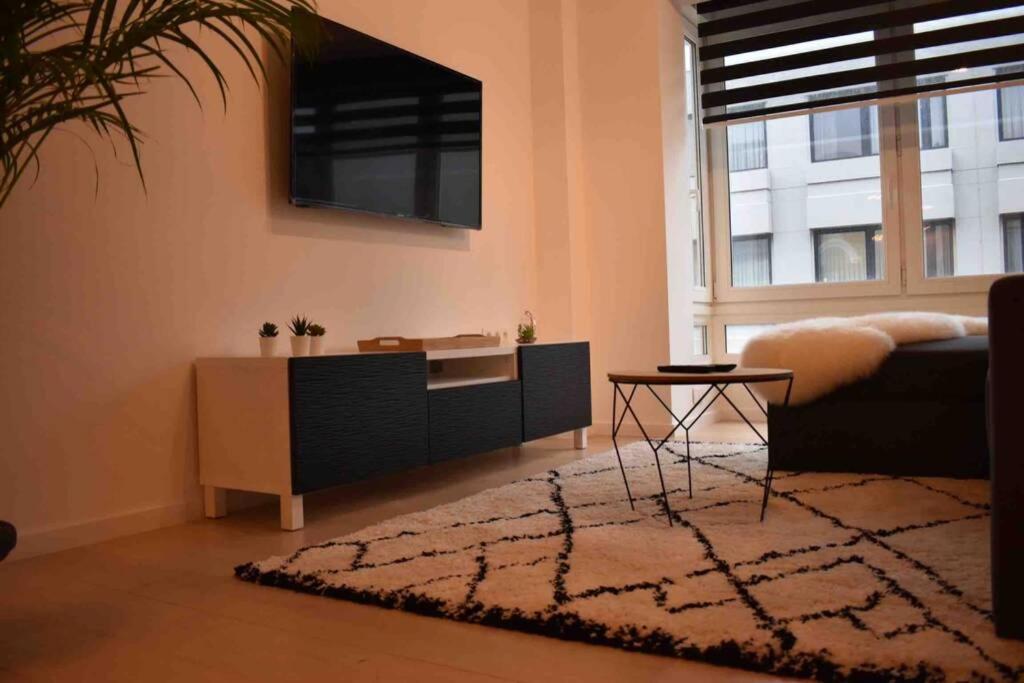 אוסטנדה Vernieuwd Appartement Op 200M Van De Zee מראה חיצוני תמונה